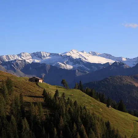 ホテル Kathrin グロースアルル